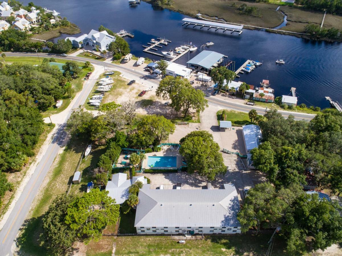 Steinhatchee River Inn&Marina Exterior foto
